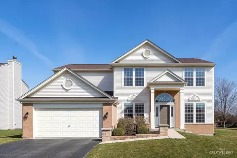 210 Honeysuckle St, Bolingbrook, IL 60490