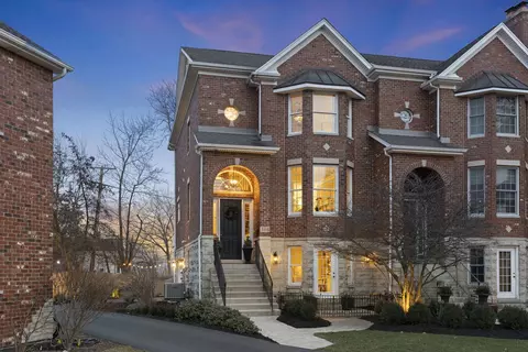 308 N Fremont St, Naperville, IL 60540