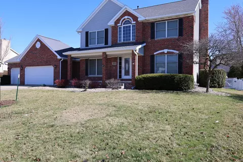 1909 Woodbine Rd, Bloomington, IL 61704