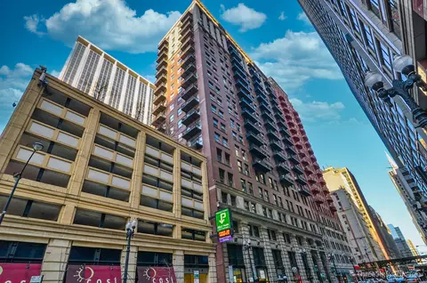 212 W Washington St #708, Chicago, IL 60606