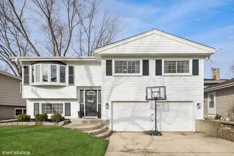 112 S Ellyn Ave, Glen Ellyn, IL 60137