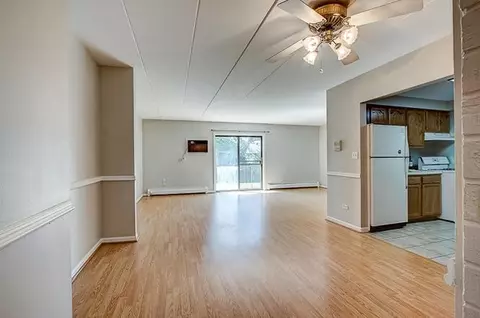 244 E Bailey Rd #G, Naperville, IL 60565 photo 3