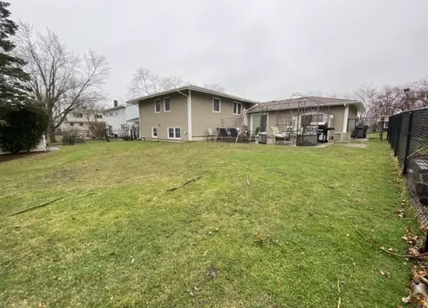 4145 Winston Dr, Hoffman Estates, IL 60192 photo 5