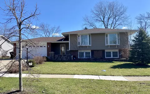 4145 Winston Dr, Hoffman Estates, IL 60192