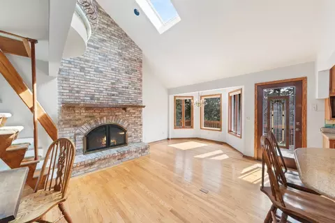 Other - 6633 Bentley Ave, Willowbrook, IL 60527 photo 2 of 17