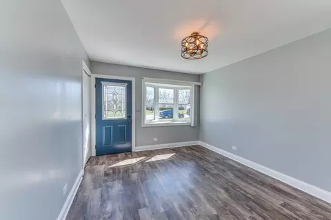 Other - 220 W Thacker St, Hoffman Estates, IL 60169 photo 2 of 8