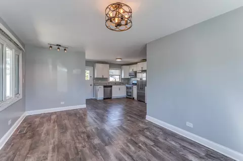 Other - 220 W Thacker St, Hoffman Estates, IL 60169 photo 1 of 8