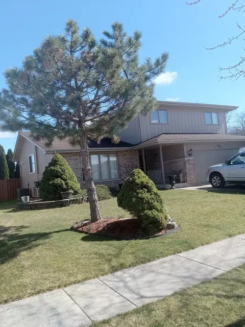 627 Gavin Ave, Romeoville, IL 60446
