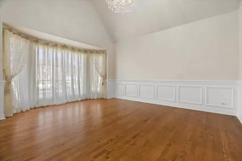 2453 Waterside Dr, Aurora, IL 60502 photo 9