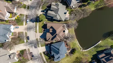 2453 Waterside Dr, Aurora, IL 60502 photo 40