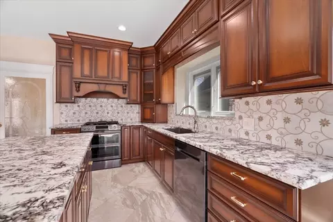 2453 Waterside Dr, Aurora, IL 60502 photo 15