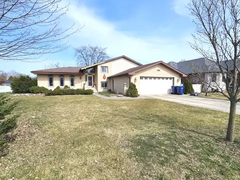 8320 W 91st St, Hickory Hills, IL 60457