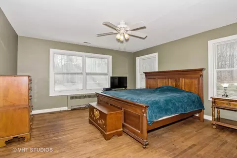 33 W392 Mare Barn Ln, Wayne, IL 60184 photo 8
