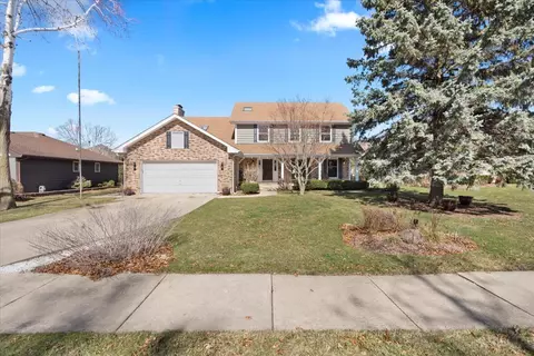 3924 Blackstone Ave, Gurnee, IL 60031 photo 2