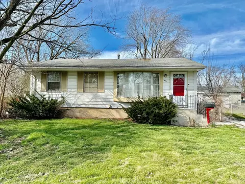 441 E Birch Dr, Glenwood, IL 60425