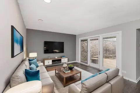 2127 Fox Run Ct, Wheaton, IL 60189 photo 5