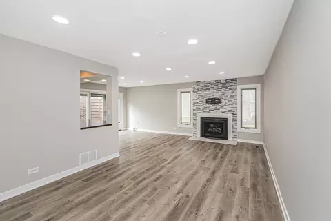 2127 Fox Run Ct, Wheaton, IL 60189 photo 13