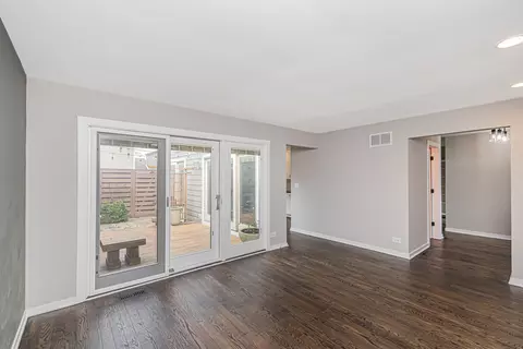 2127 Fox Run Ct, Wheaton, IL 60189 photo 6