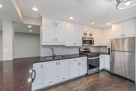 2127 Fox Run Ct, Wheaton, IL 60189 photo 8