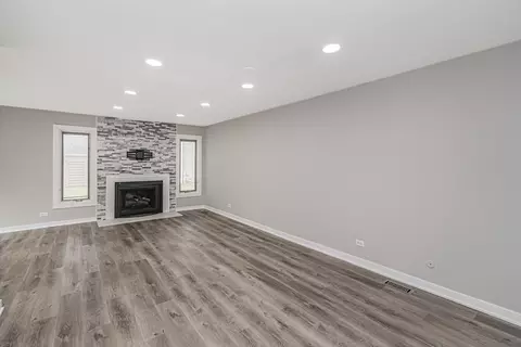 2127 Fox Run Ct, Wheaton, IL 60189 photo 14