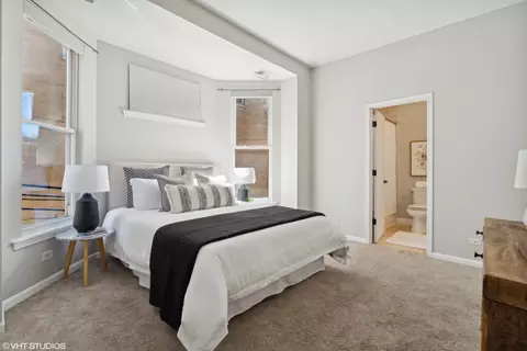 Bedroom - 1015 W Dakin St #2E, Chicago, IL 60613 photo 1 of 3
