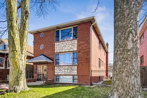 5055 W Warwick Ave, Chicago, IL 60641