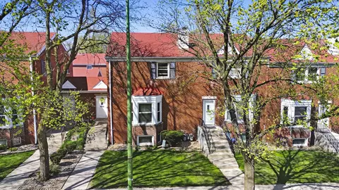 Exterior - 1606 W 103rd St, Chicago, IL 60643 photo 2 of 6