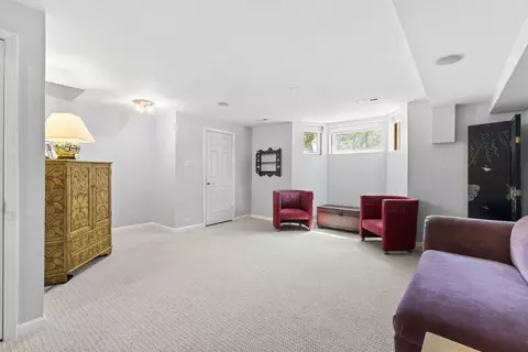 Living - 1606 W 103rd St, Chicago, IL 60643 photo 5 of 7