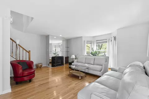 Living - 1606 W 103rd St, Chicago, IL 60643 photo 1 of 7