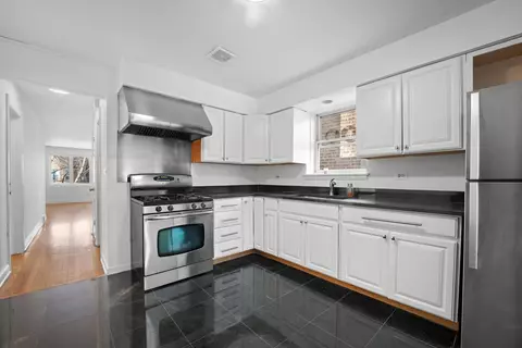 Kitchen - 5805 N Artesian Ave, Chicago, IL 60659 photo 1 of 3