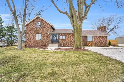 1214 E Olympian Rd, Urbana, IL 61802