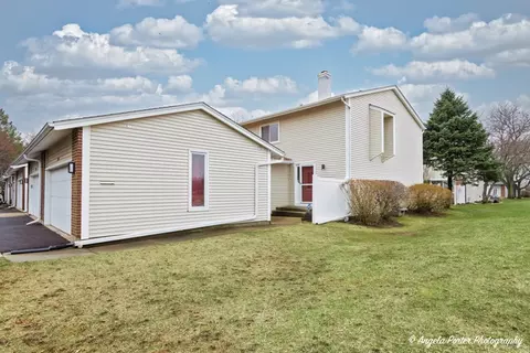 450 Skylark Ln #450, Deerfield, IL 60015