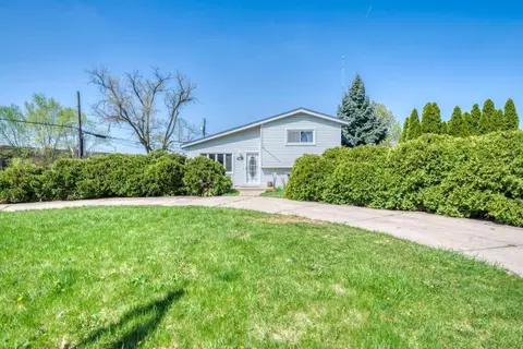 302 N Elmwood Ave, Wood Dale, IL 60191