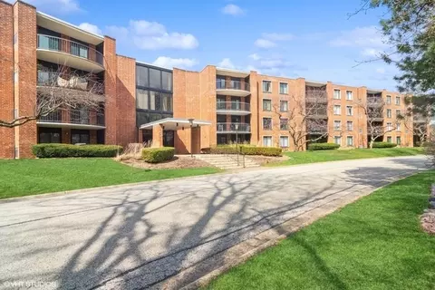 1615 E Central Rd #307A, Arlington Heights, IL 60005