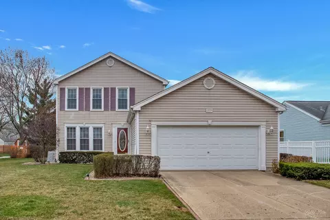 1919 Kingsley Dr, Schaumburg, IL 60194