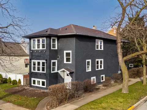 1247 Highland Ave, Berwyn, IL 60402