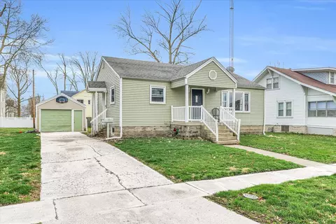 505 E Pembroke St, Tuscola, IL 61953