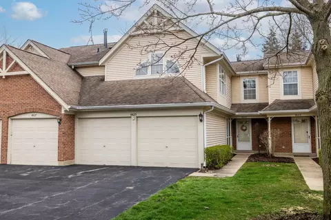 4425 Edinburg Ln, Hanover Park, IL 60133