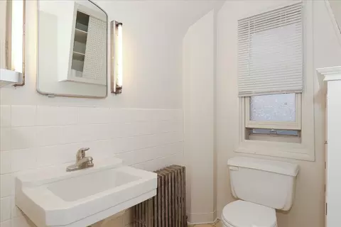 571 Walnut Ave, Elgin, IL 60123 photo 17