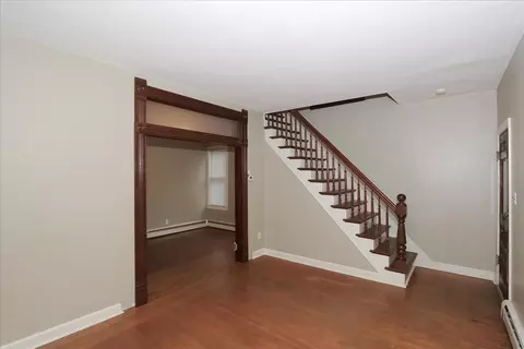 571 Walnut Ave, Elgin, IL 60123 photo 8