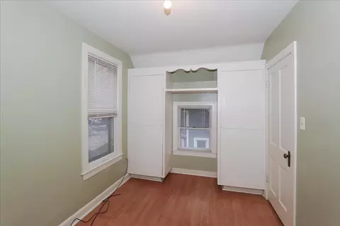 571 Walnut Ave, Elgin, IL 60123 photo 16