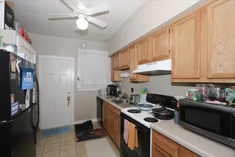571 Walnut Ave, Elgin, IL 60123 photo 21