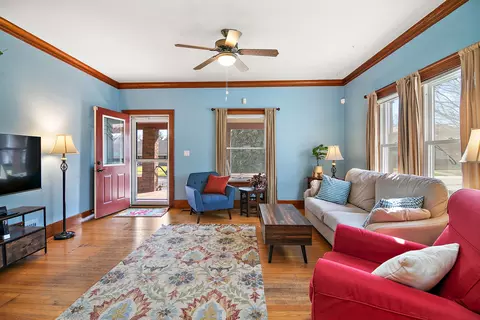 Living - 1193 S 4th Ave, Kankakee, IL 60901 photo 2 of 3