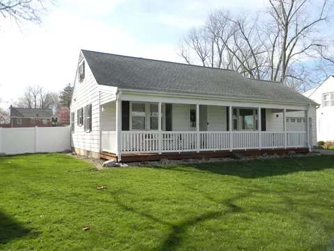415 N Main St, Atwood, IL 61913