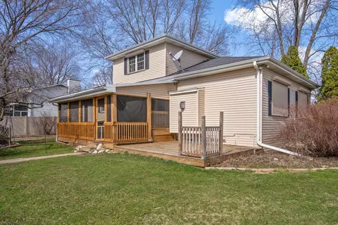 2 N270 Kautz Rd, Saint Charles, IL 60174
