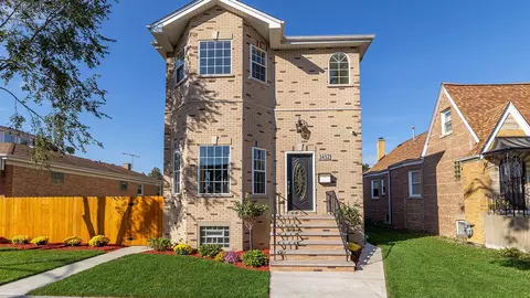 3452 N Newcastle Ave, Chicago, IL 60634
