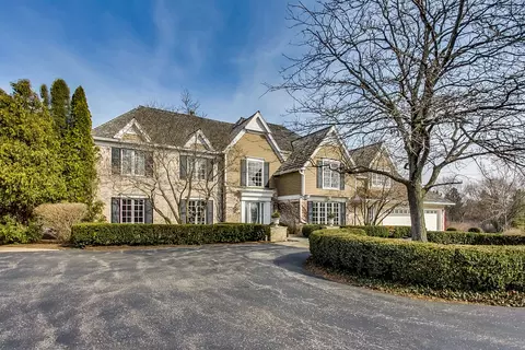 70 Round Barn Rd, Barrington Hills, IL 60010