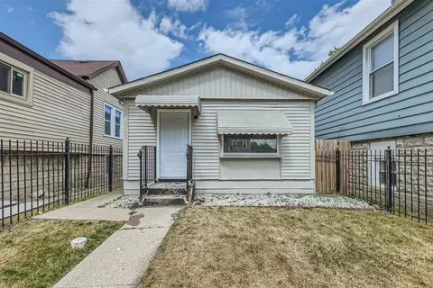 8355 S Kerfoot Ave, Chicago, IL 60620