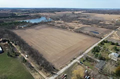 0000 Green Rd, Harvard, IL 60033