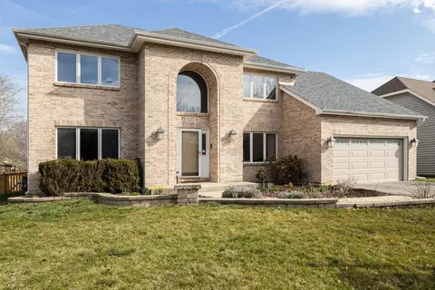527 Rock Spring Ct, Naperville, IL 60565